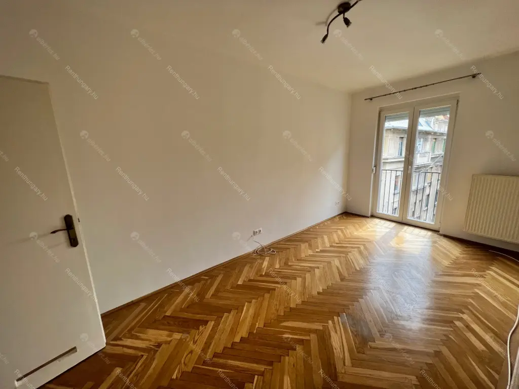 Kiadó albérlet 360000 Ft/hó áron: Budapest, XI. kerület  Lágymányosi utca. Mérete: 72 nm, 3 szobás | Alberlet.hu - 6708533