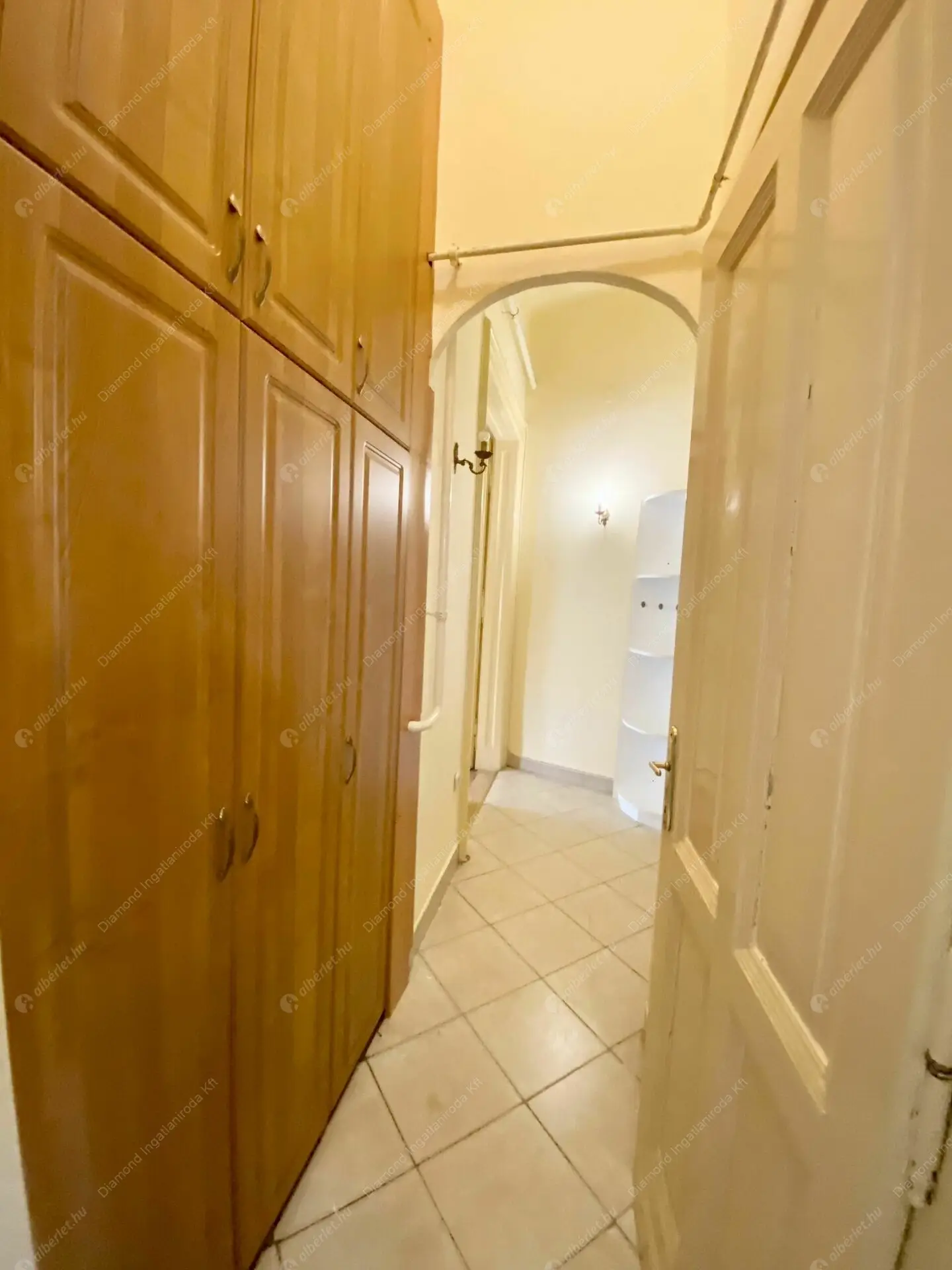 Kiadó albérlet 260000 Ft/hó áron: Budapest, XI. kerület  Lágymányosi utca. Mérete: 75 nm, 2 szobás | Alberlet.hu - 5997932