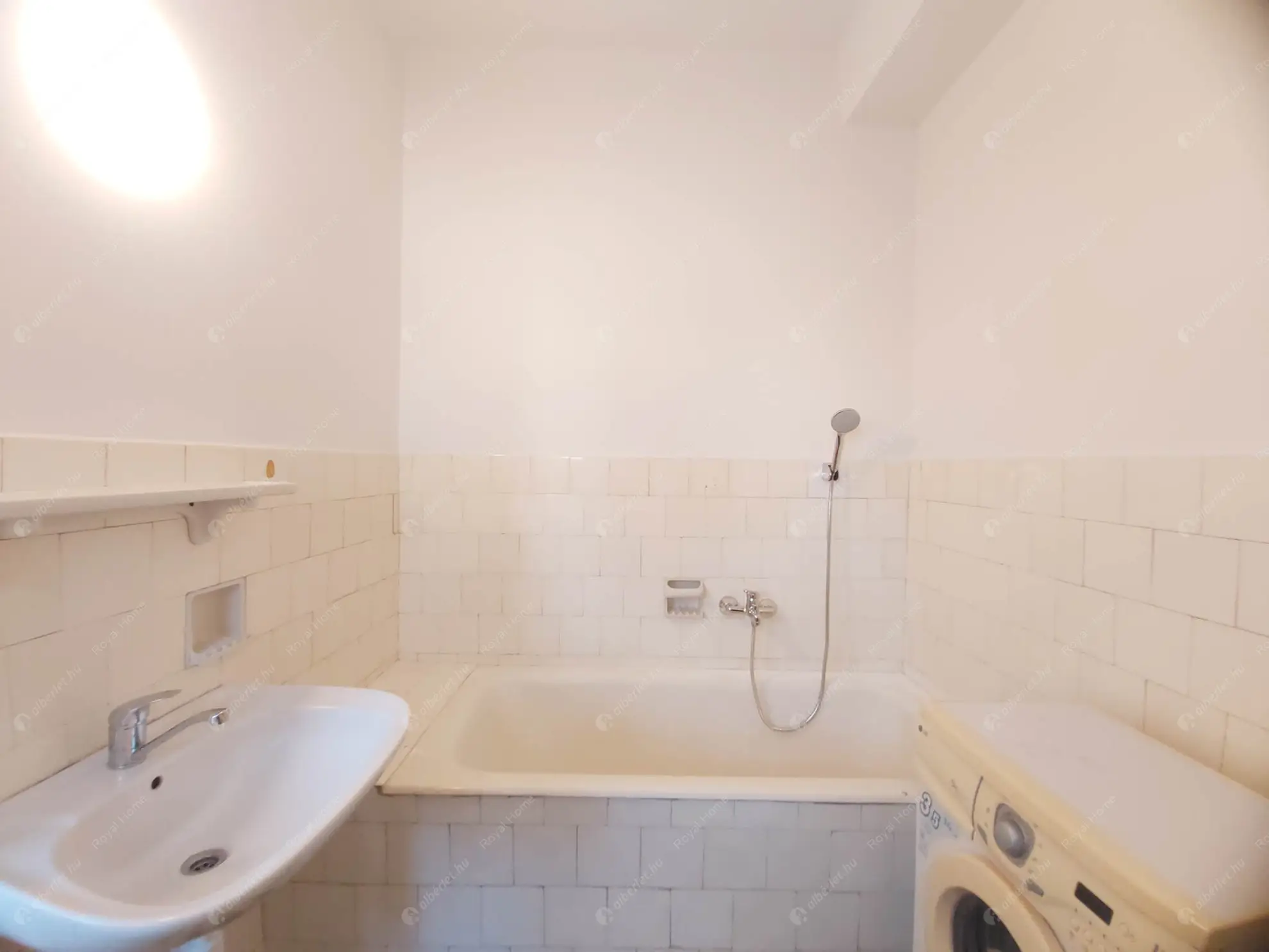 Kiadó albérlet 285000 Ft/hó áron: Budapest, XI. kerület  Lágymányosi utca. Mérete: 76 nm, 3 szobás | Alberlet.hu - 6636826