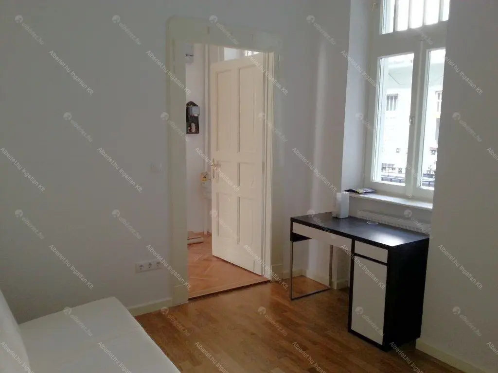 Kiadó albérlet 350000 Ft/hó áron: Budapest, XI. kerület  Lágymányosi utca. Mérete: 81 nm, 3 szobás | Alberlet.hu - 6688600