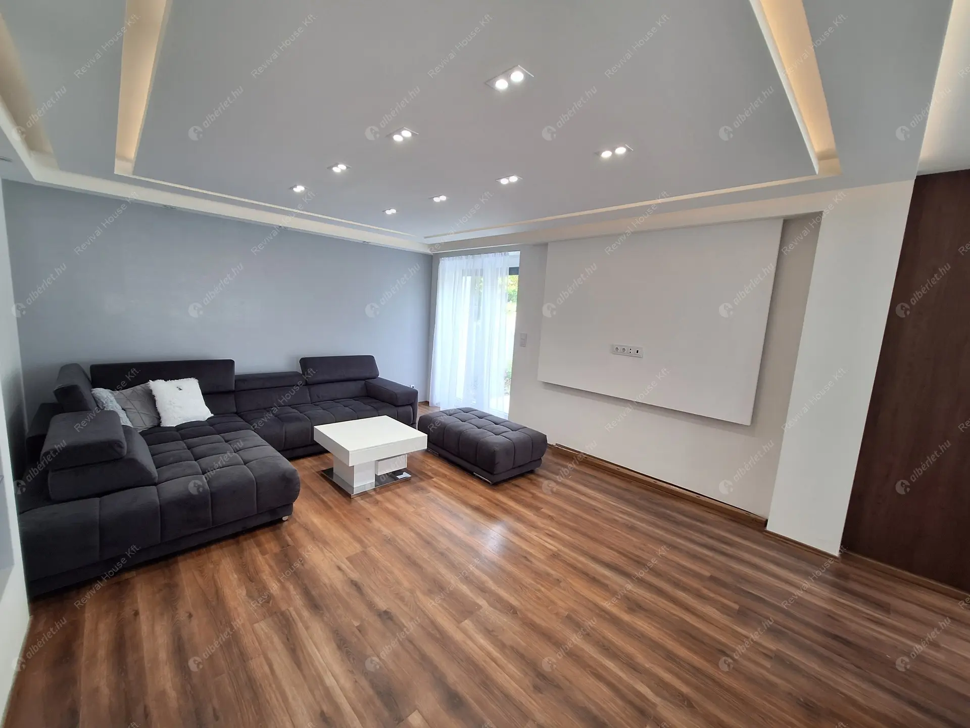 Kiadó albérlet 900000 Ft/hó áron: Budapest, XI. kerület  Lépés utca. Mérete: 133 nm, 5 szobás | Alberlet.hu - 6458098