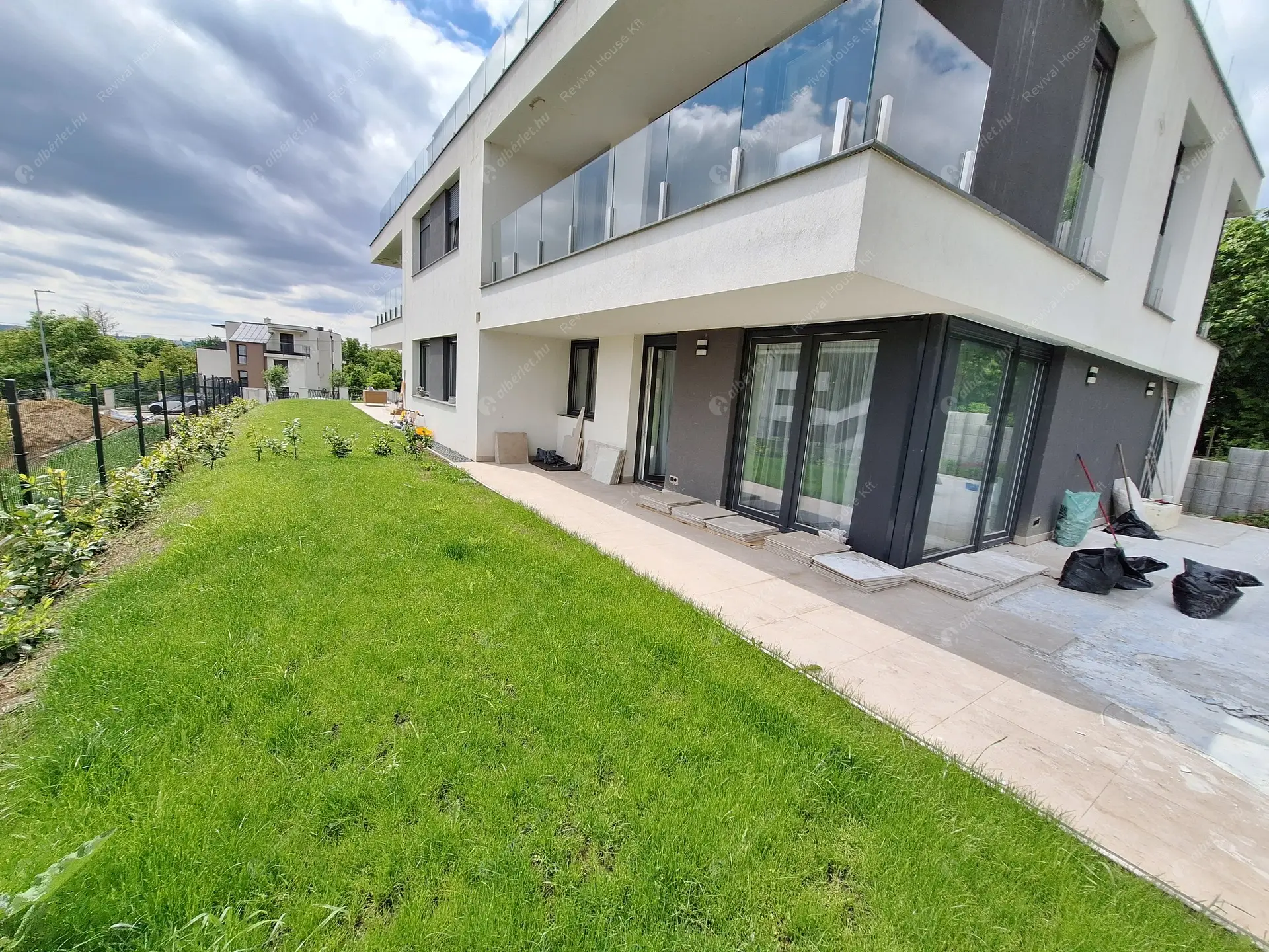 Kiadó albérlet 900000 Ft/hó áron: Budapest, XI. kerület  Lépés utca. Mérete: 133 nm, 5 szobás | Alberlet.hu - 6458111