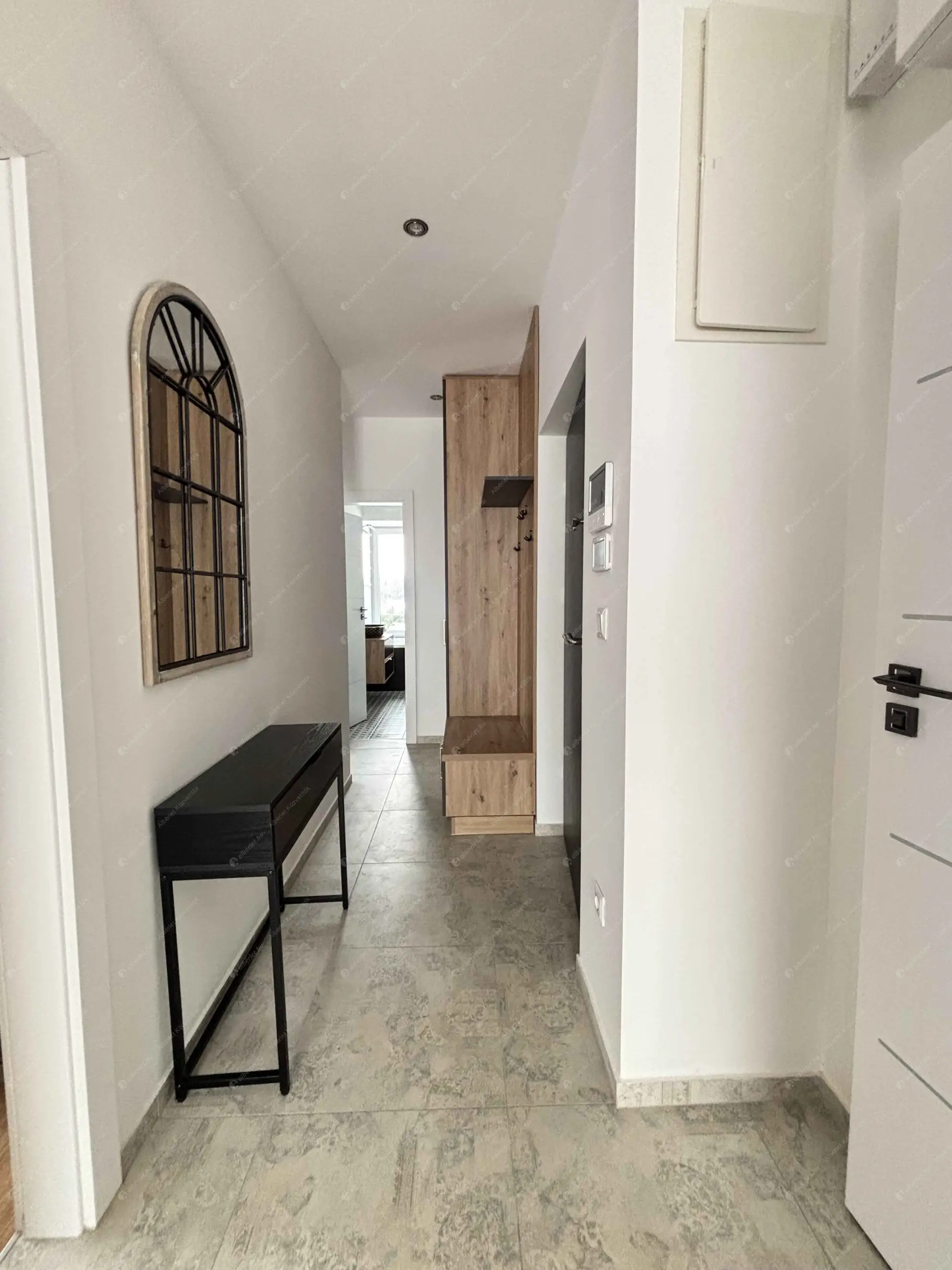 Kiadó albérlet 500000 Ft/hó áron: Budapest, XI. kerület  Madárhegyi út. Mérete: 70 nm, 3 szobás | Alberlet.hu - 6631446