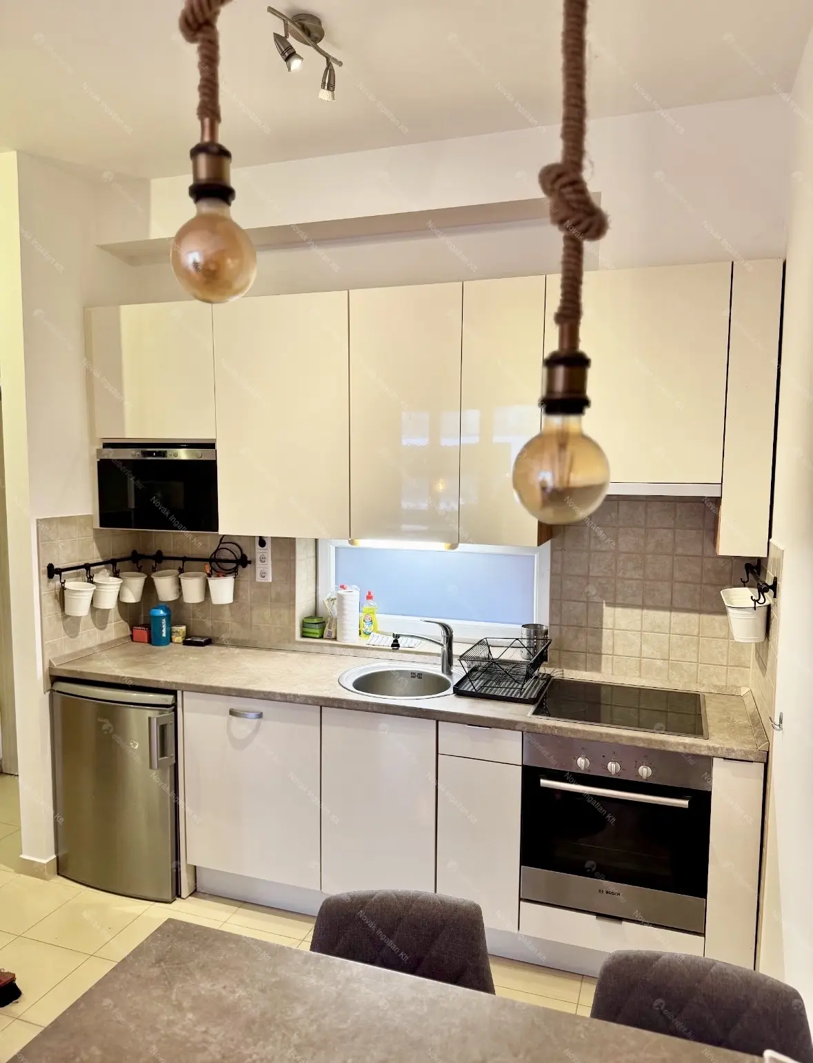 Kiadó albérlet 330000 Ft/hó áron: Budapest, XI. kerület  Maléter Pál utca. Mérete: 50 nm, 2 szobás | Alberlet.hu - 6678627