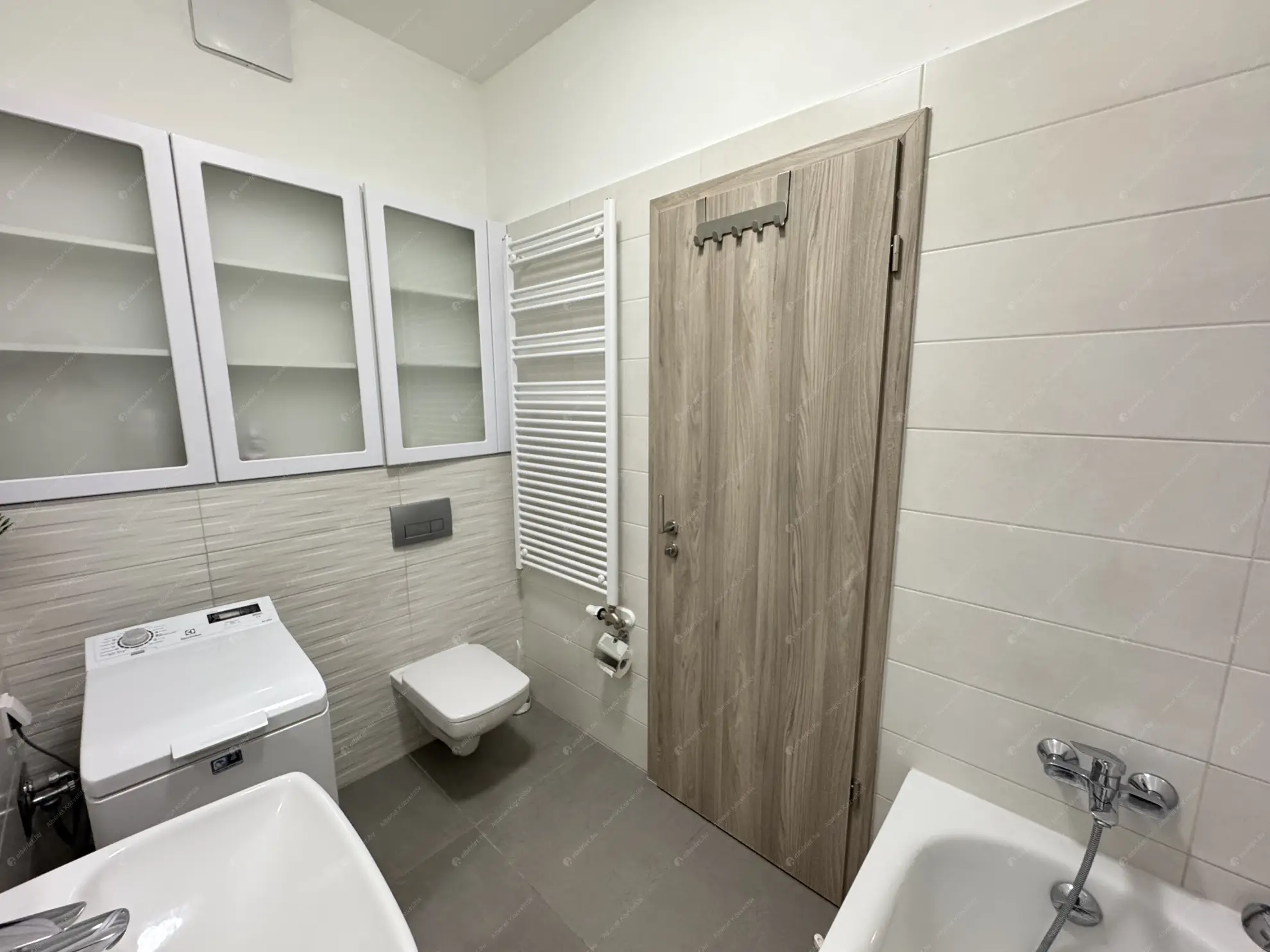 Kiadó albérlet 350000 Ft/hó áron: Budapest, XI. kerület  Maléter Pál utca. Mérete: 70 nm, 3 szobás | Alberlet.hu - 6595476