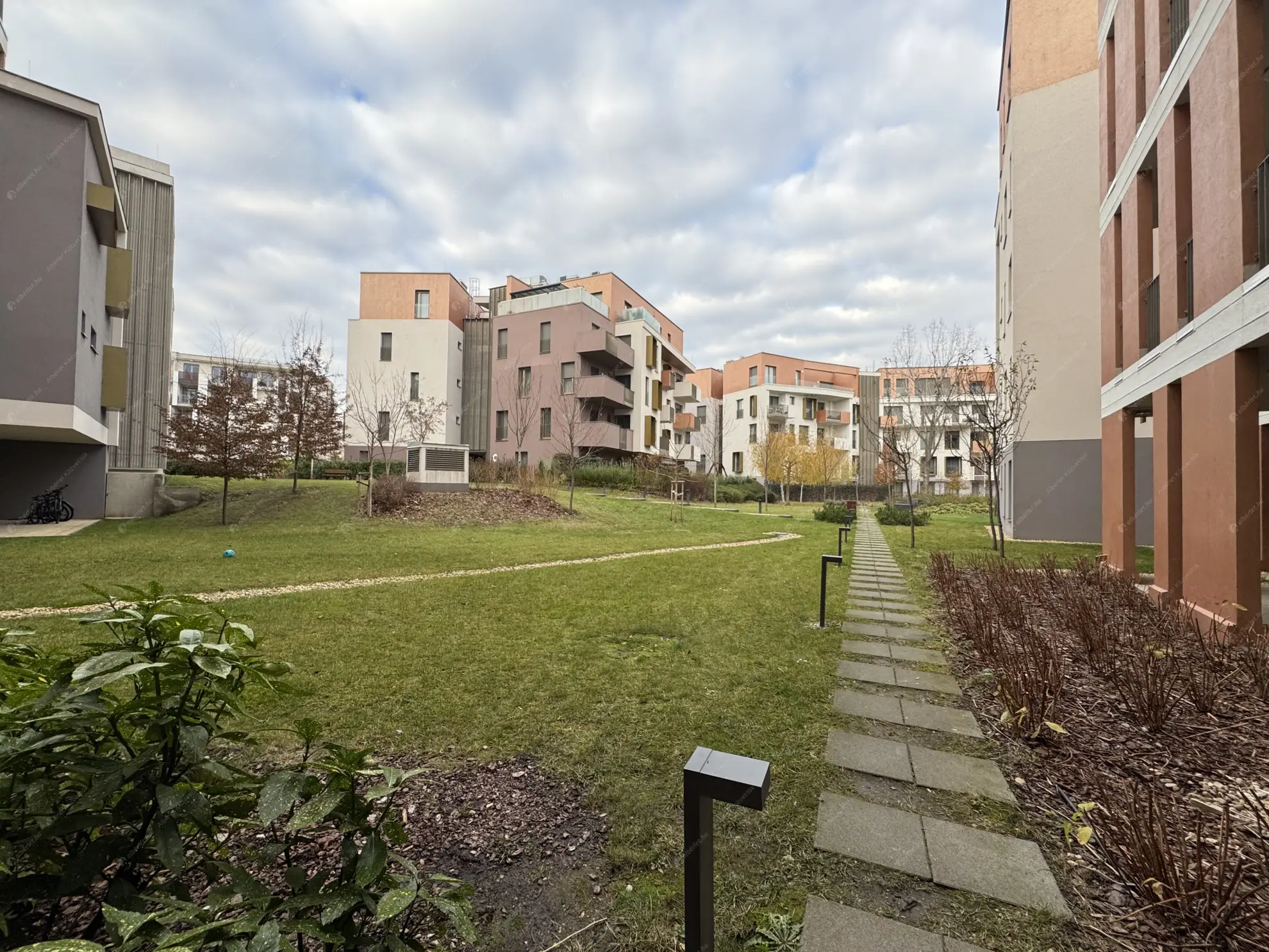 Kiadó albérlet 350000 Ft/hó áron: Budapest, XI. kerület  Maléter Pál utca. Mérete: 70 nm, 3 szobás | Alberlet.hu - 6595495