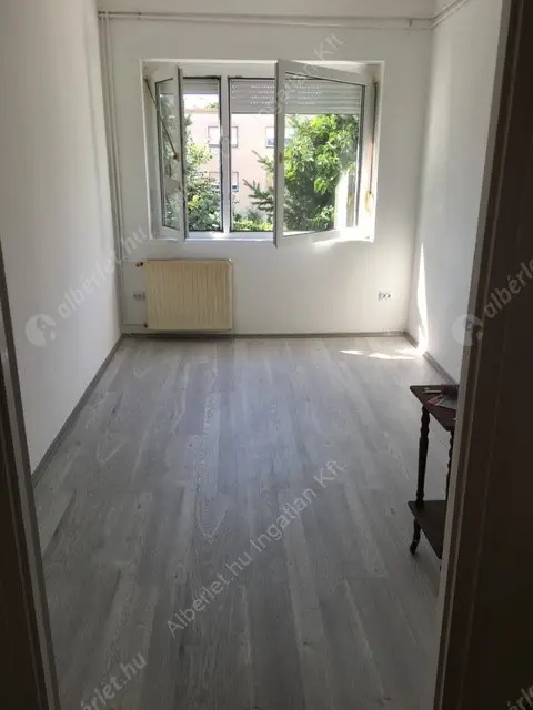 Kiadó albérlet 280000 Ft/hó áron: Budapest, XI. kerület  Ménesi út. Mérete: 64 nm, 2 szobás | Alberlet.hu - 6572912