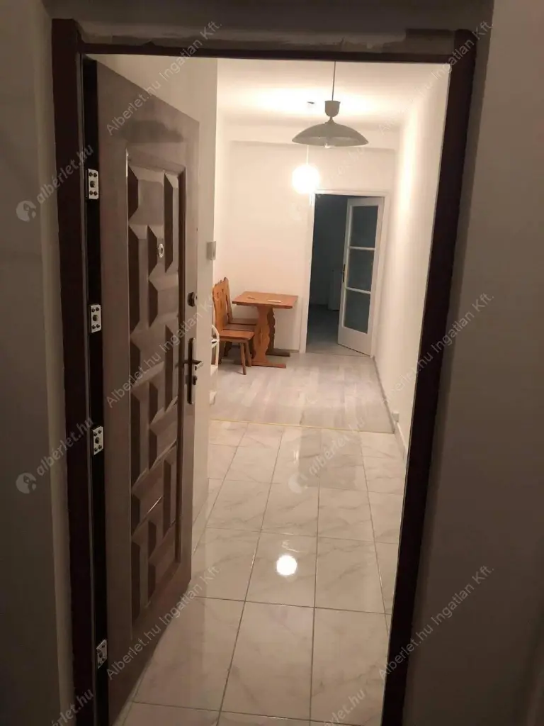 Kiadó albérlet 280000 Ft/hó áron: Budapest, XI. kerület  Ménesi út. Mérete: 64 nm, 2 szobás | Alberlet.hu - 6572913