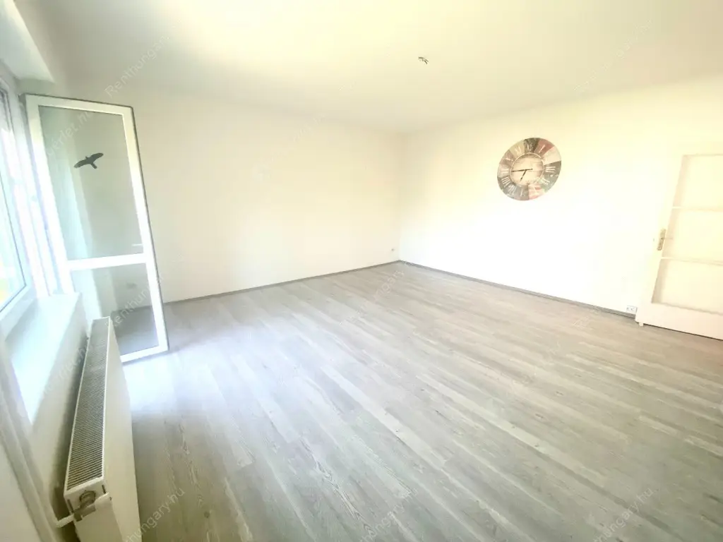 Kiadó albérlet 280000 Ft/hó áron: Budapest, XI. kerület  Ménesi út. Mérete: 65 nm, 2 szobás | Alberlet.hu - 6579972