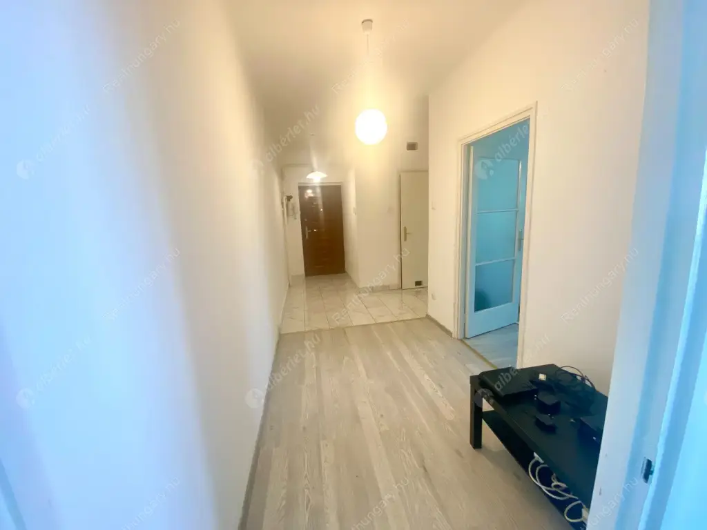 Kiadó albérlet 280000 Ft/hó áron: Budapest, XI. kerület  Ménesi út. Mérete: 65 nm, 2 szobás | Alberlet.hu - 6579981