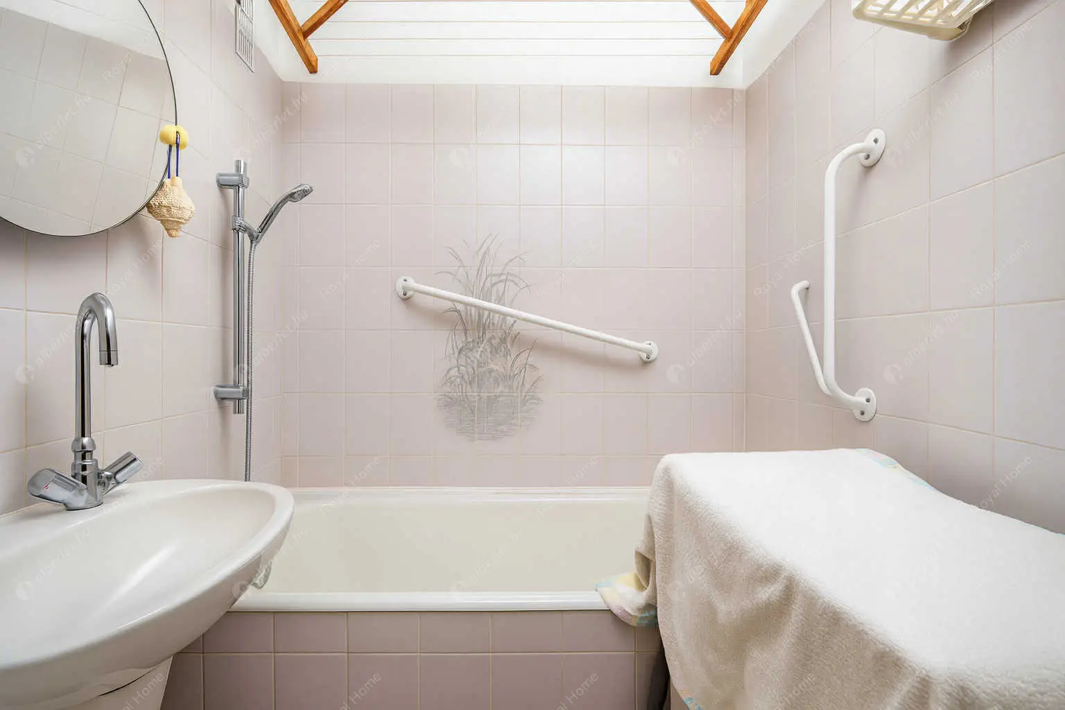 Kiadó albérlet 199000 Ft/hó áron: Budapest, XI. kerület  Menyecske utca. Mérete: 50 nm, 2 szobás | Alberlet.hu - 6583867