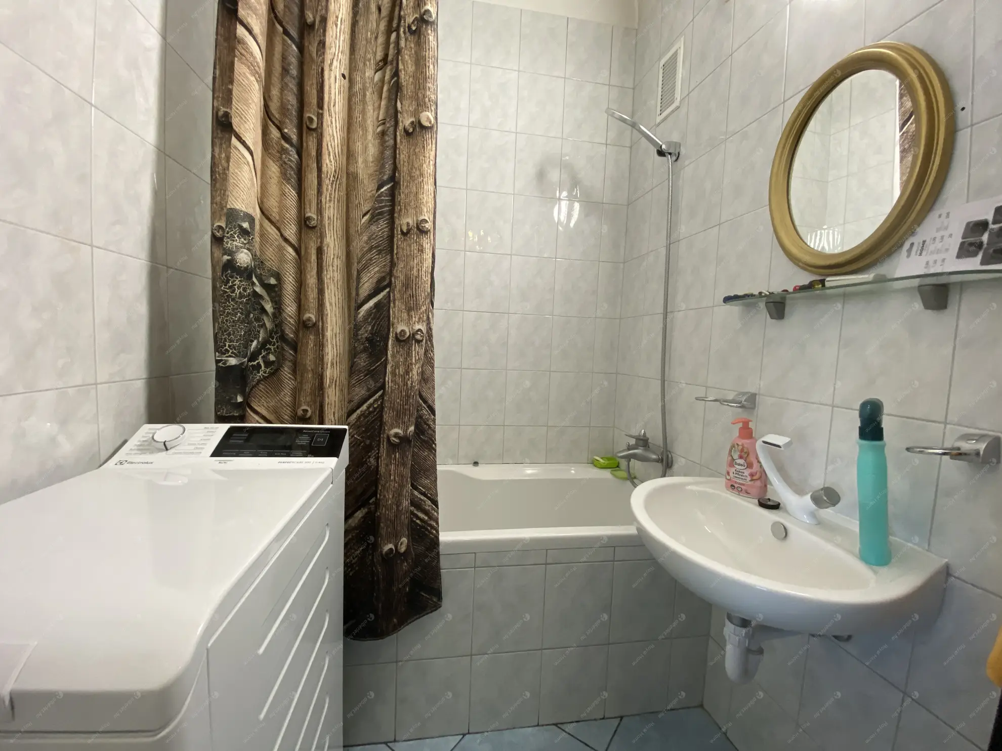 Kiadó albérlet 240000 Ft/hó áron: Budapest, XI. kerület  Menyecske utca. Mérete: 55 nm, 2 szobás | Alberlet.hu - 6561925