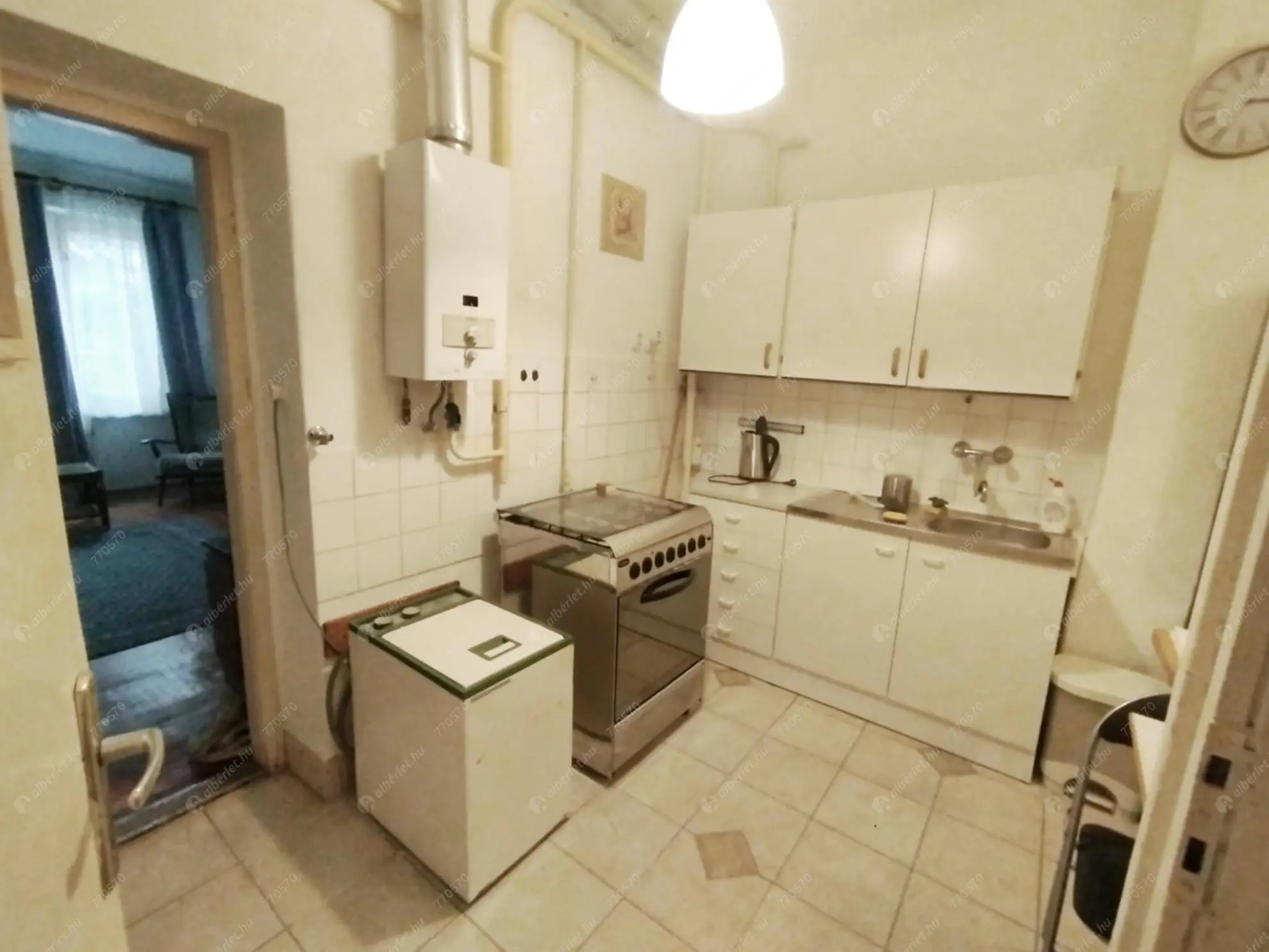 Kiadó albérlet 180000 Ft/hó áron: Budapest, XI. kerület  Mezőkövesd út. Mérete: 34 nm, 1 szobás | Alberlet.hu - 6574669