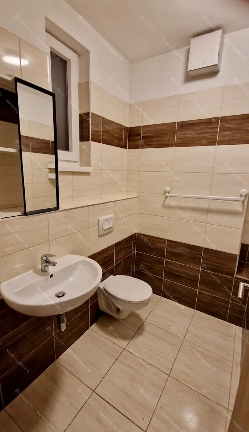 Kiadó albérlet 270000 Ft/hó áron: Budapest, XI. kerület  Mezőkövesd út. Mérete: 47 nm, 2 szobás | Alberlet.hu - 6655942