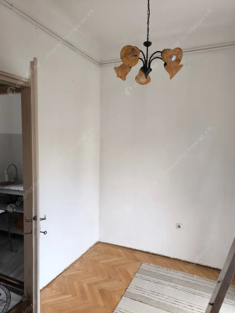 Kiadó albérlet 290000 Ft/hó áron: Budapest, XI. kerület  Muskotály utca. Mérete: 85 nm, 3 szobás | Alberlet.hu - 6637782