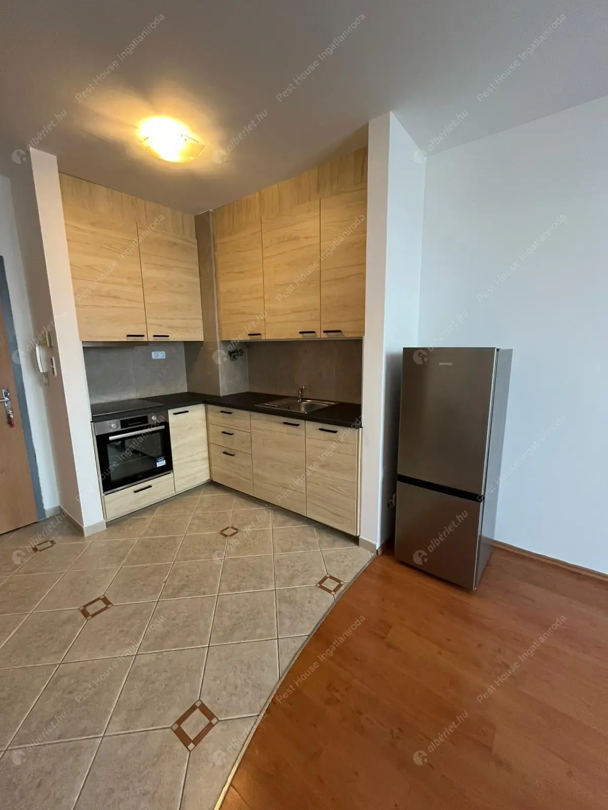 Kiadó albérlet 260000 Ft/hó áron: Budapest, XI. kerület  Nádorliget utca. Mérete: 46 nm, 2 szobás | Alberlet.hu - 6598542