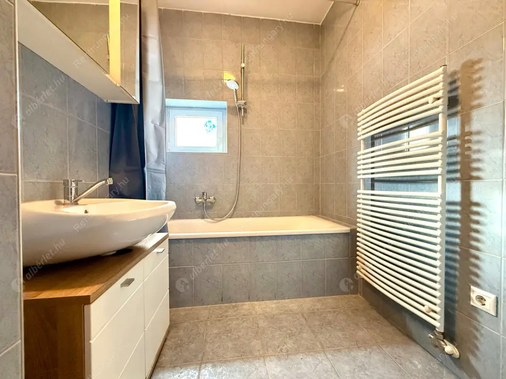 Kiadó albérlet 250000 Ft/hó áron: Budapest, XI. kerület  Nádorliget utca. Mérete: 54 nm, 2 szobás | Alberlet.hu - 6627525