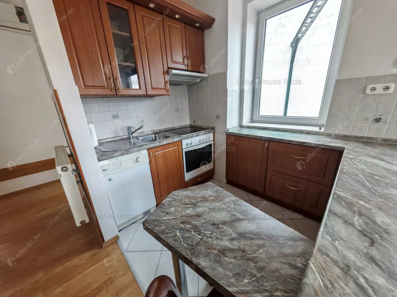 Kiadó albérlet 380000 Ft/hó áron: Budapest, XI. kerület  Naprózsa utca. Mérete: 65 nm, 2 szobás | Alberlet.hu - 6592228