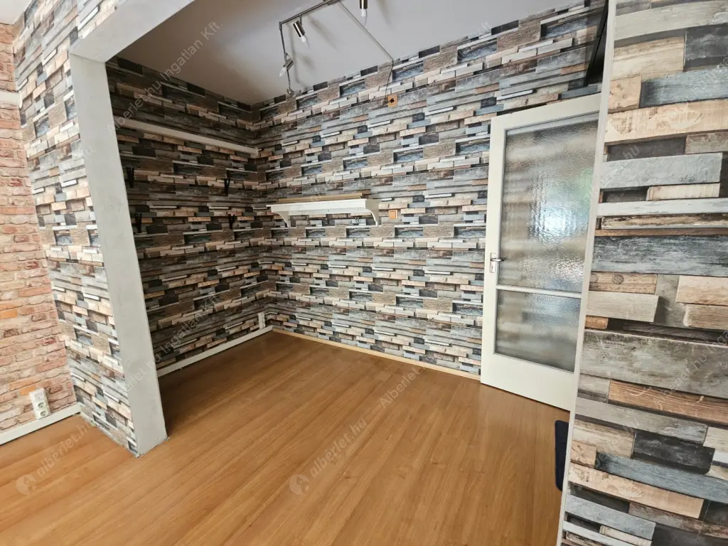 Kiadó albérlet 265000 Ft/hó áron: Budapest, XI. kerület  Neszmélyi út. Mérete: 55 nm, 2 szobás | Alberlet.hu - 6556239