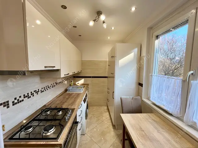 Kiadó albérlet 280000 Ft/hó áron: Budapest, XI. kerület  Neszmélyi út. Mérete: 55 nm, 3 szobás | Alberlet.hu - 6574367