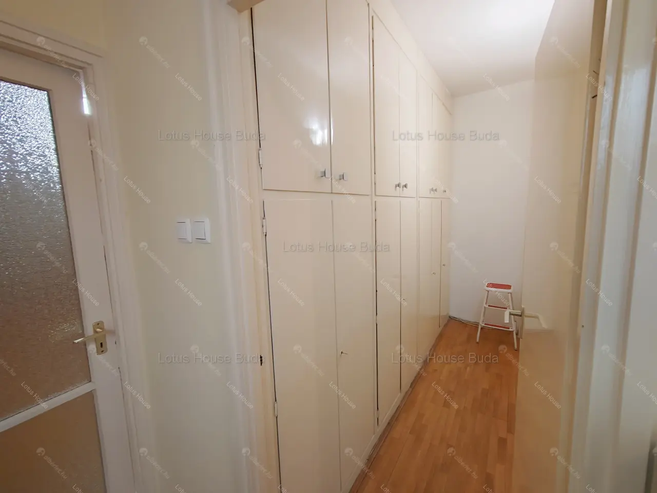 Kiadó albérlet 350000 Ft/hó áron: Budapest, XI. kerület  Október huszonharmadika utca. Mérete: 68 nm, 3 szobás | Alberlet.hu - 6645879