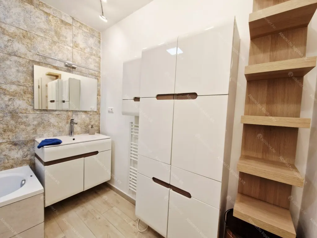 Kiadó albérlet 395000 Ft/hó áron: Budapest, XI. kerület  Ormay Norbert utca. Mérete: 70 nm, 3 szobás | Alberlet.hu - 6700474