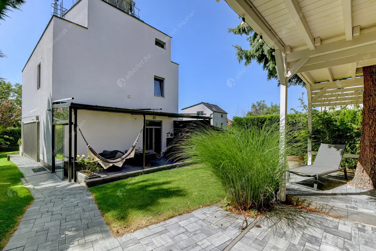 Kiadó albérlet 1738000 Ft/hó áron: Budapest, XI. kerület  Õrség utca. Mérete: 190 nm, 5 szobás | Alberlet.hu - 6554649