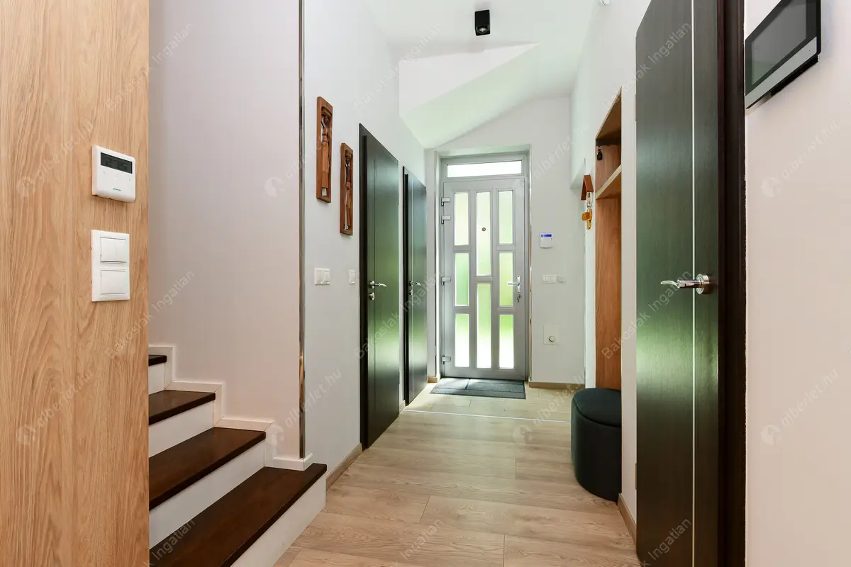 Kiadó albérlet 1738000 Ft/hó áron: Budapest, XI. kerület  Õrség utca. Mérete: 190 nm, 5 szobás | Alberlet.hu - 6554650