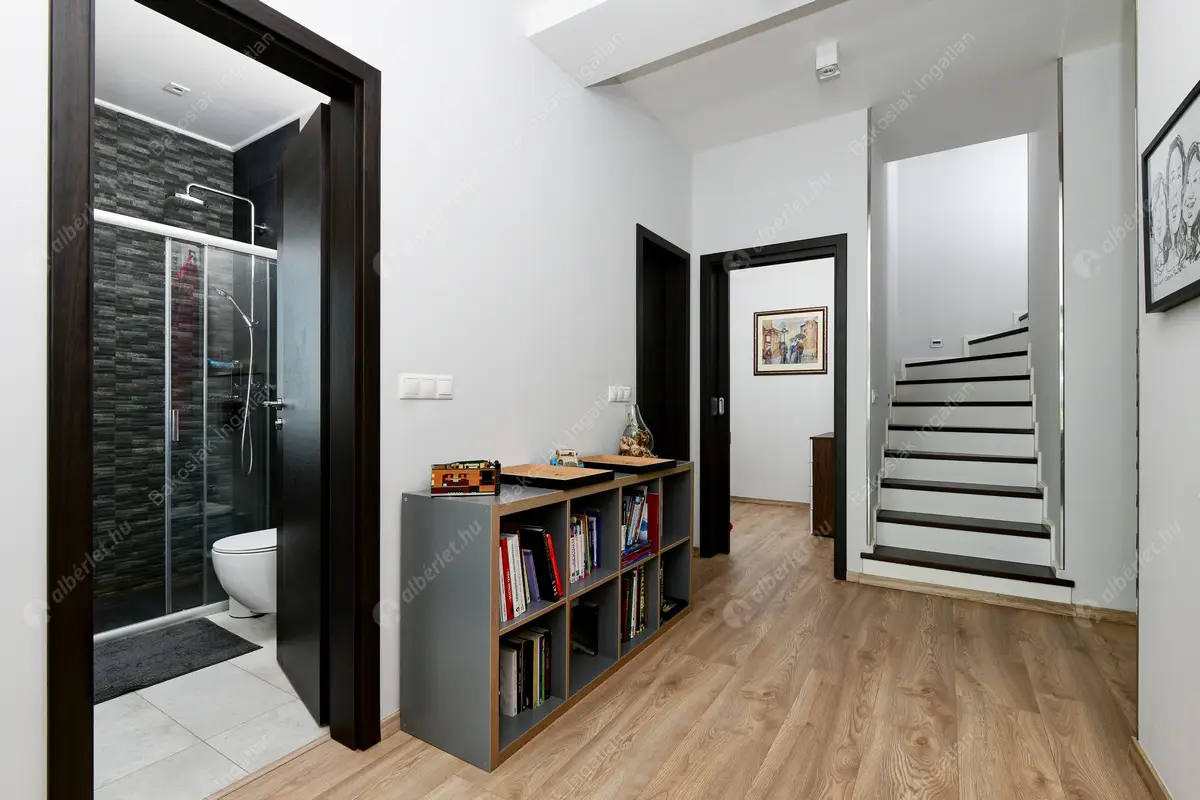 Kiadó albérlet 1738000 Ft/hó áron: Budapest, XI. kerület  Õrség utca. Mérete: 190 nm, 5 szobás | Alberlet.hu - 6554655