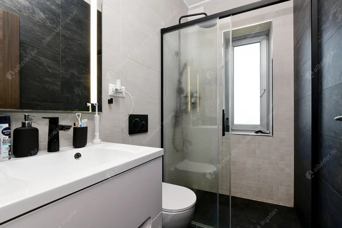 Kiadó albérlet 1738000 Ft/hó áron: Budapest, XI. kerület  Õrség utca. Mérete: 190 nm, 5 szobás | Alberlet.hu - 6554656