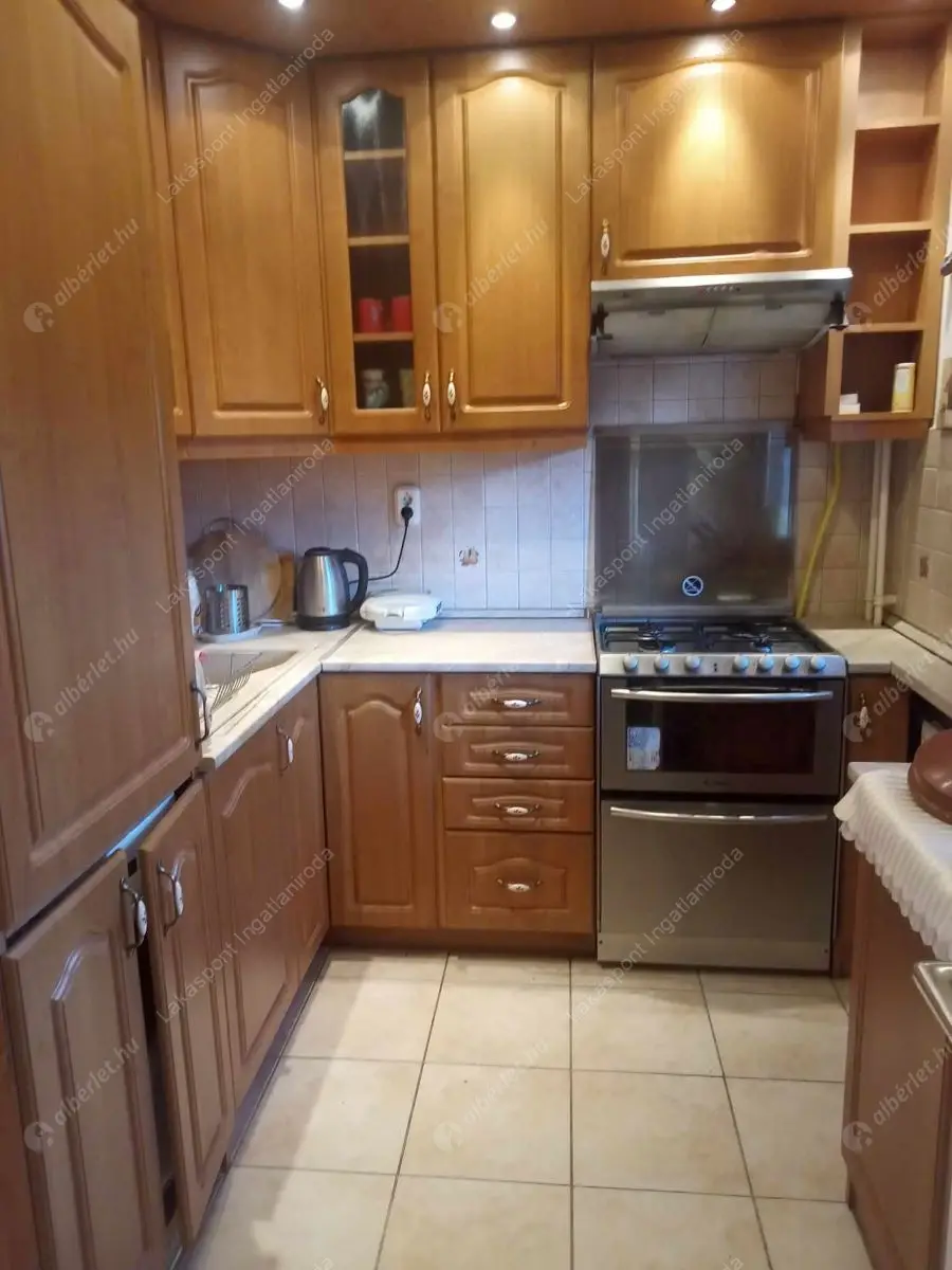 Kiadó albérlet 290000 Ft/hó áron: Budapest, XI. kerület  Pajkos utca. Mérete: 75 nm, 3 szobás | Alberlet.hu - 6634337