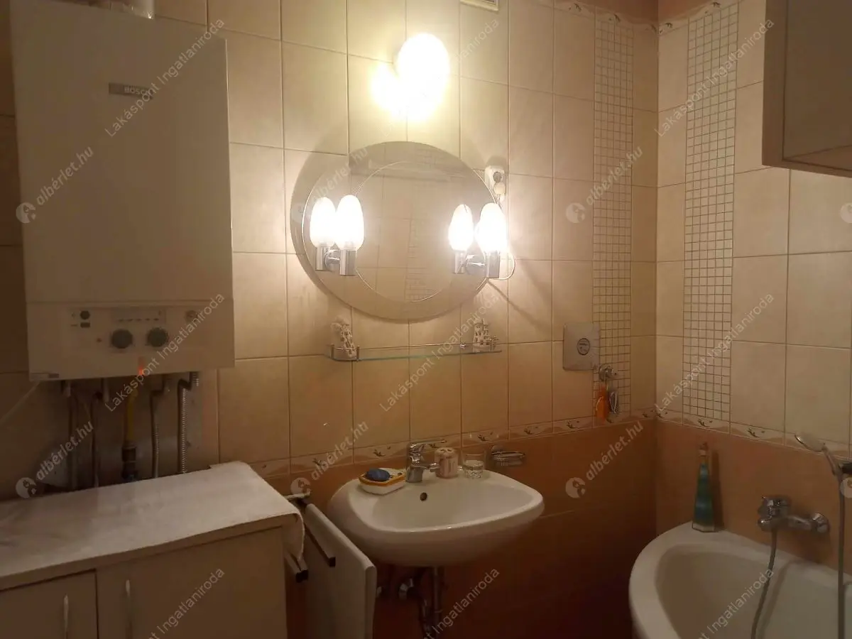 Kiadó albérlet 290000 Ft/hó áron: Budapest, XI. kerület  Pajkos utca. Mérete: 75 nm, 3 szobás | Alberlet.hu - 6634339