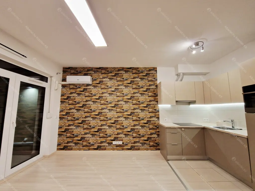 Kiadó albérlet 240000 Ft/hó áron: Budapest, XI. kerület  Pálinkás Antal utca. Mérete: 28 nm, 1 szobás | Alberlet.hu - 6679757