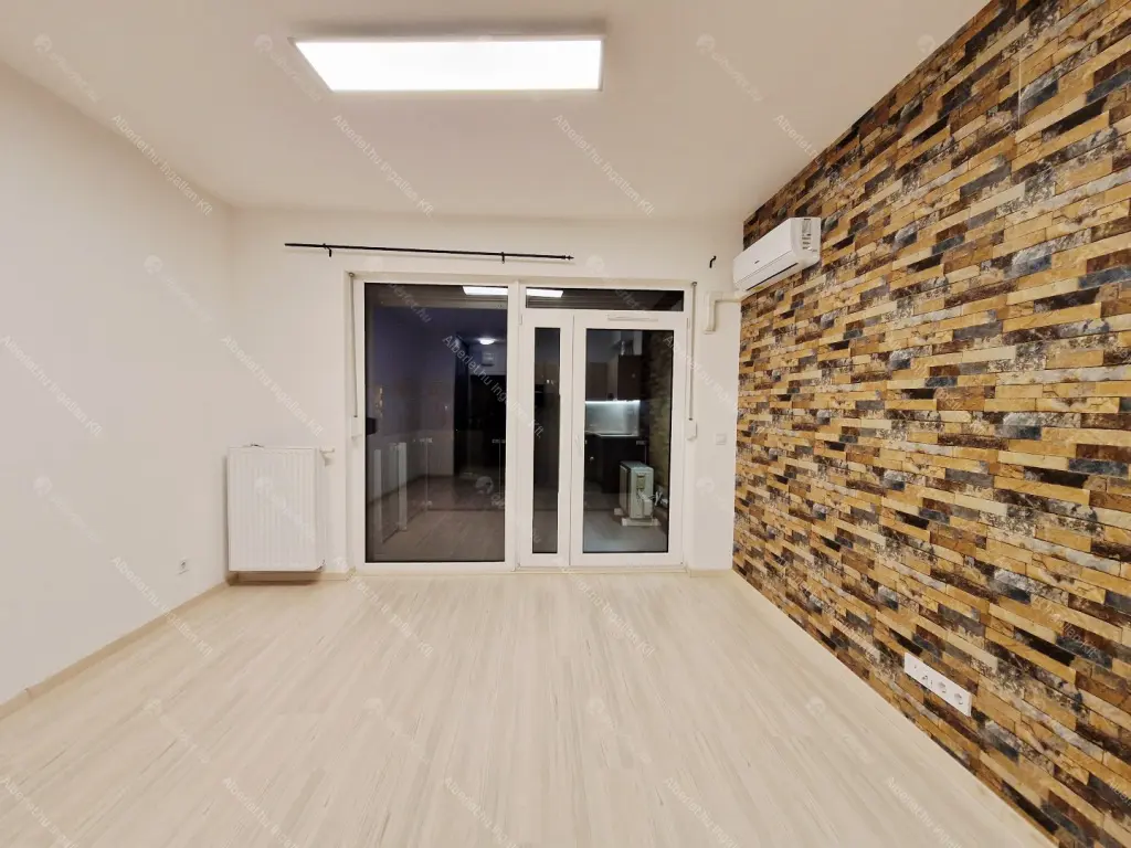 Kiadó albérlet 240000 Ft/hó áron: Budapest, XI. kerület  Pálinkás Antal utca. Mérete: 28 nm, 1 szobás | Alberlet.hu - 6679774