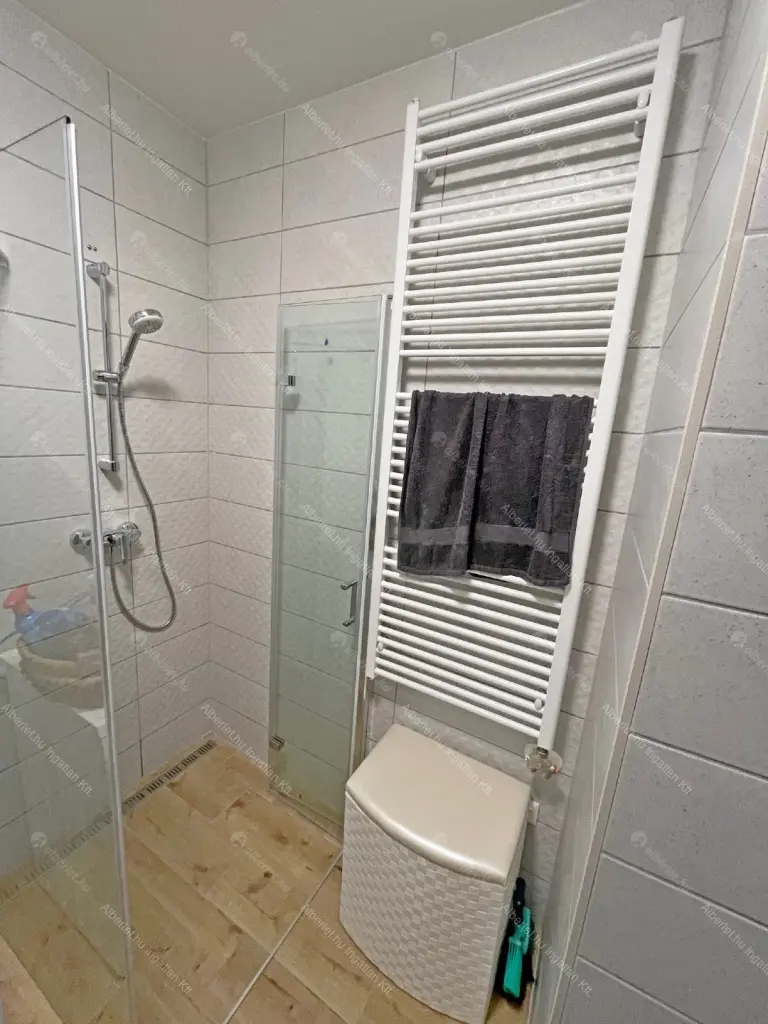 Kiadó albérlet 280000 Ft/hó áron: Budapest, XI. kerület  Péterhegyi út. Mérete: 43 nm, 2 szobás | Alberlet.hu - 6695302