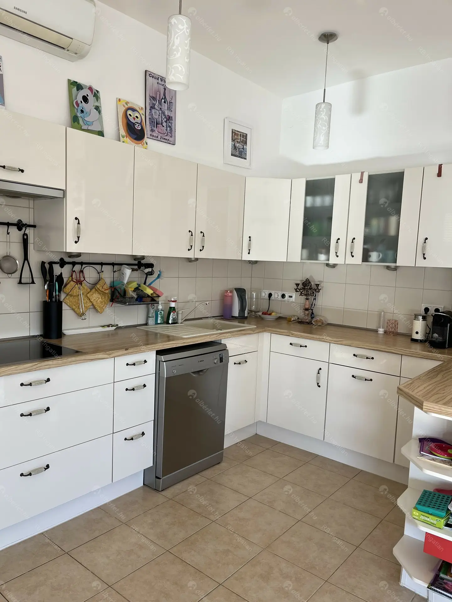 Kiadó albérlet 690000 Ft/hó áron: Budapest, XI. kerület  Rupphegyi út. Mérete: 113 nm, 4 szobás | Alberlet.hu - 6470844