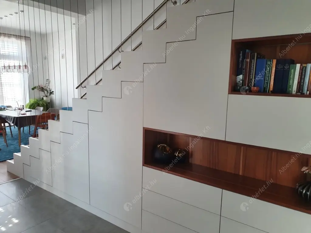 Kiadó albérlet 1675000 Ft/hó áron: Budapest, XI. kerület  Rupphegyi út. Mérete: 217 nm, 5 szobás | Alberlet.hu - 6559522