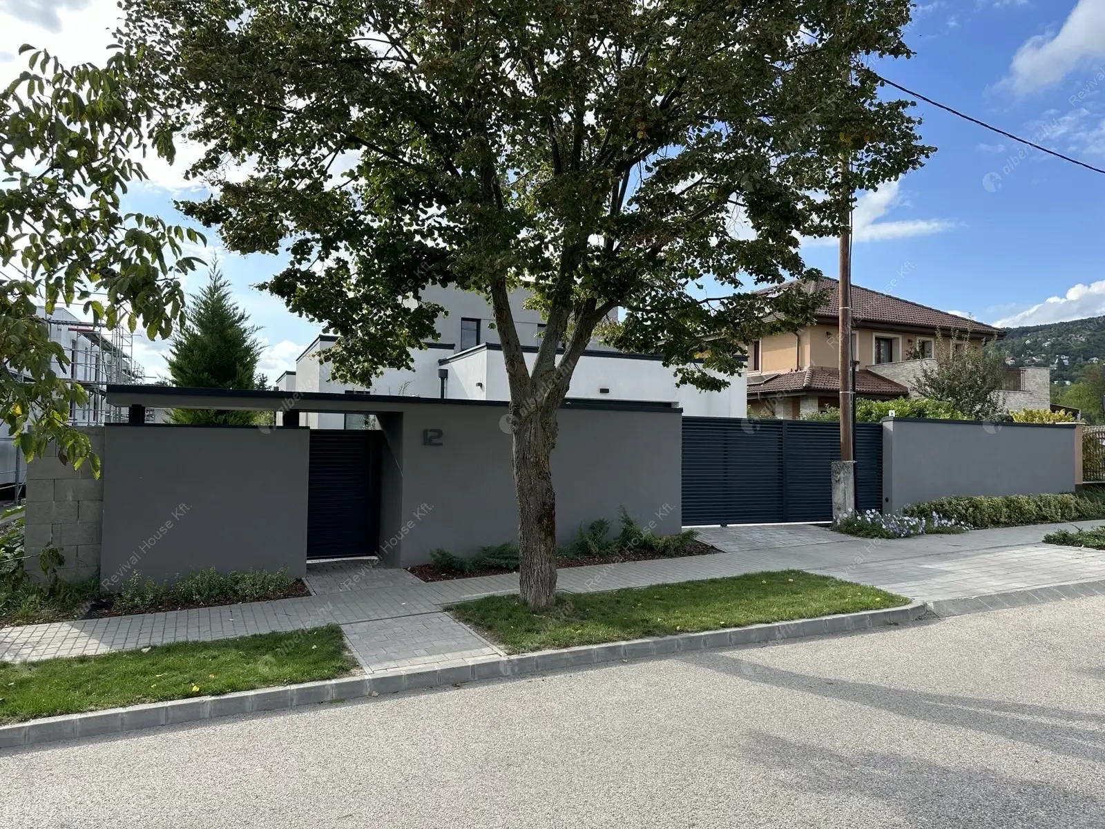 Kiadó albérlet 1419000 Ft/hó áron: Budapest, XI. kerület  Rupphegyi út. Mérete: 220 nm, 5 szobás | Alberlet.hu - 6510462