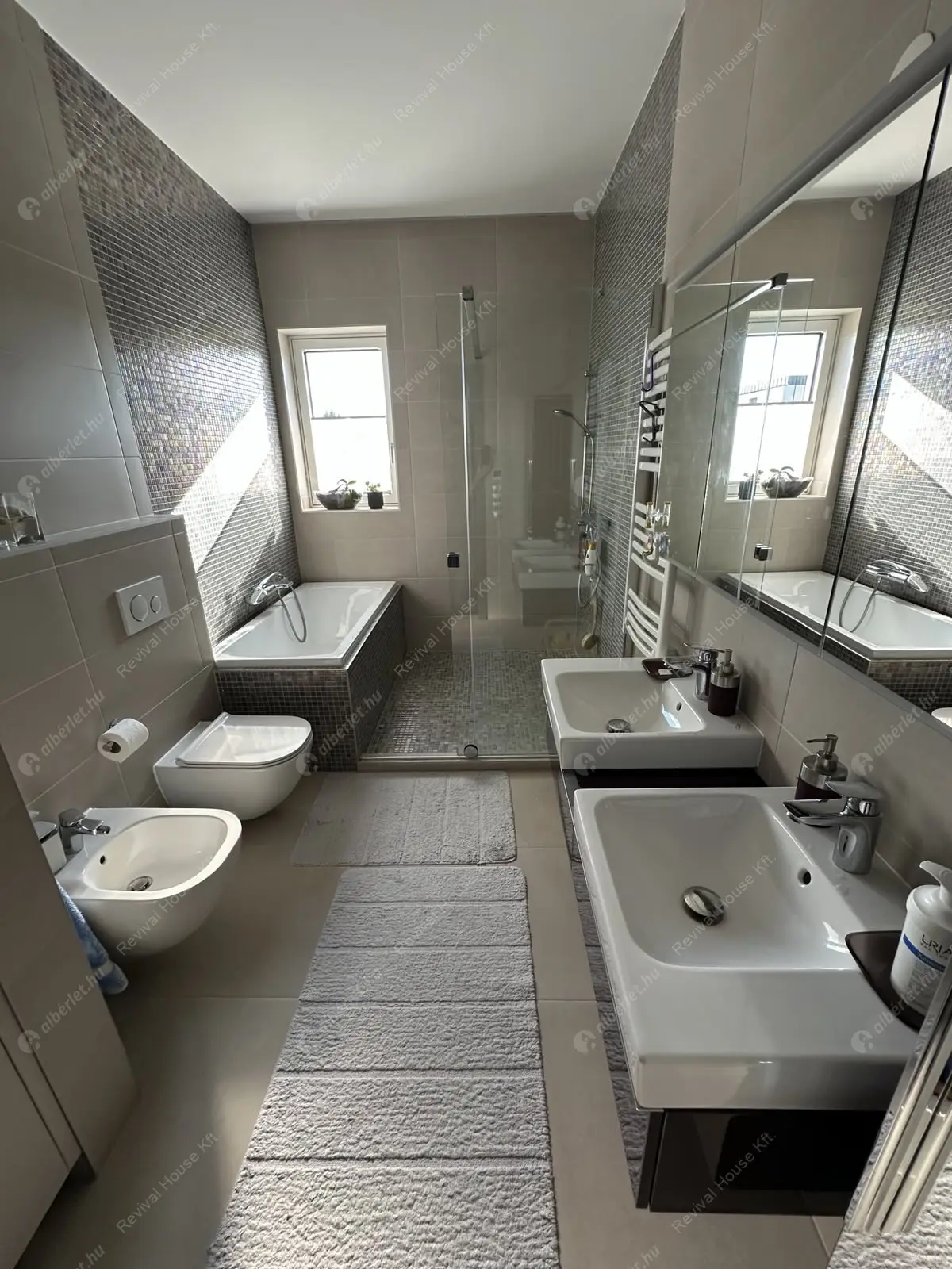 Kiadó albérlet 1419000 Ft/hó áron: Budapest, XI. kerület  Rupphegyi út. Mérete: 220 nm, 5 szobás | Alberlet.hu - 6510477