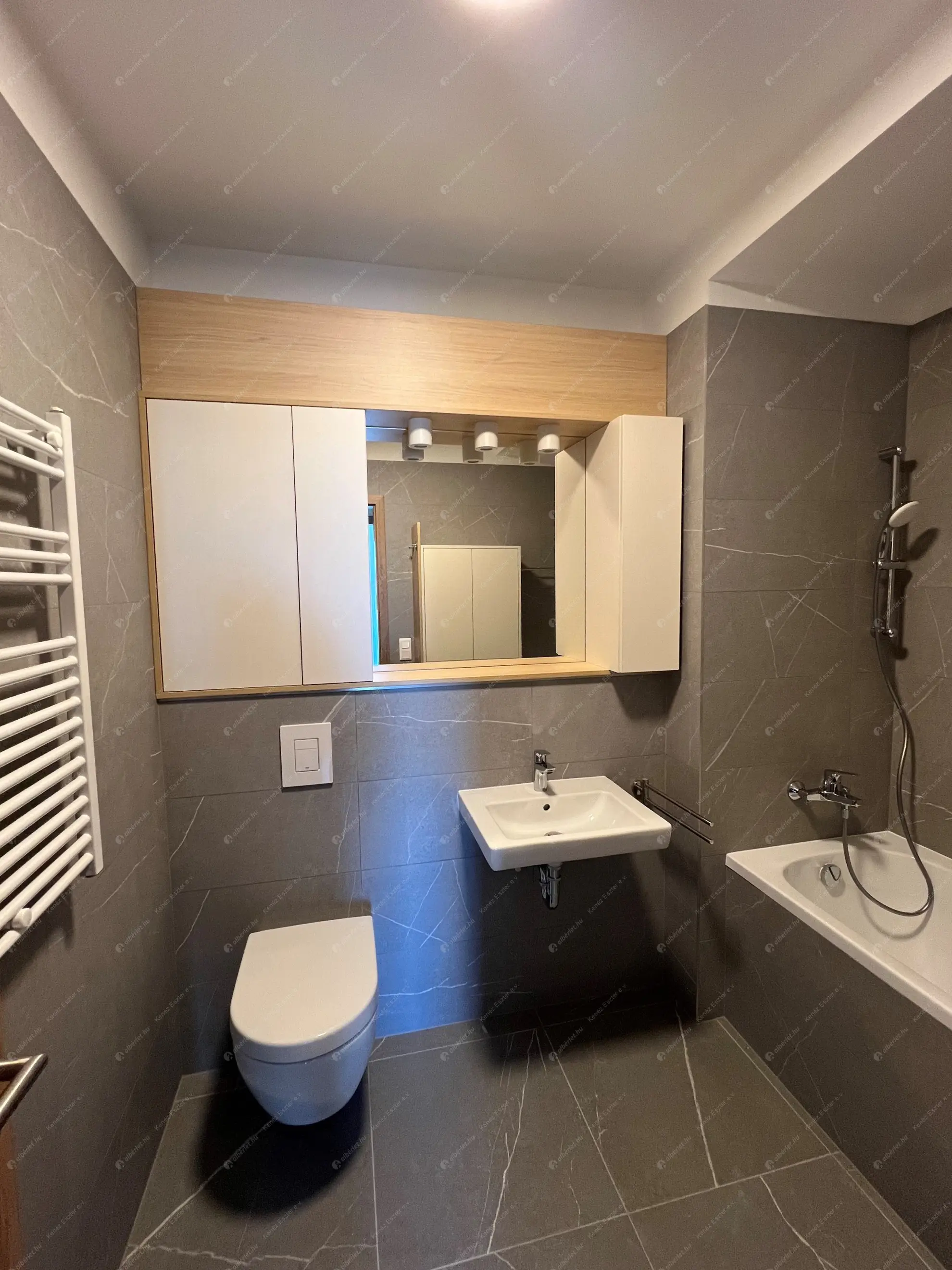 Kiadó albérlet 520000 Ft/hó áron: Budapest, XI. kerület  Rupphegyi út. Mérete: 68 nm, 3 szobás | Alberlet.hu - 6580925