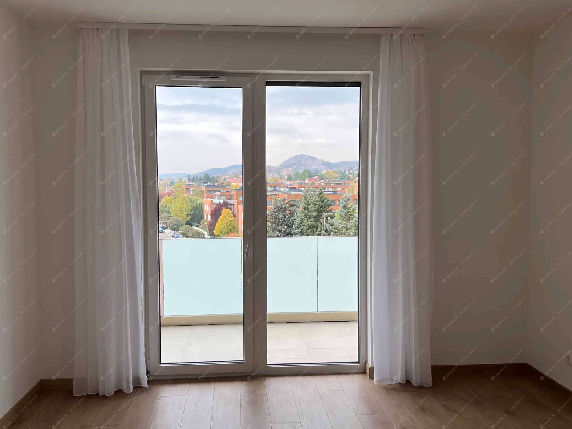 Kiadó albérlet 520000 Ft/hó áron: Budapest, XI. kerület  Rupphegyi út. Mérete: 68 nm, 3 szobás | Alberlet.hu - 6580931