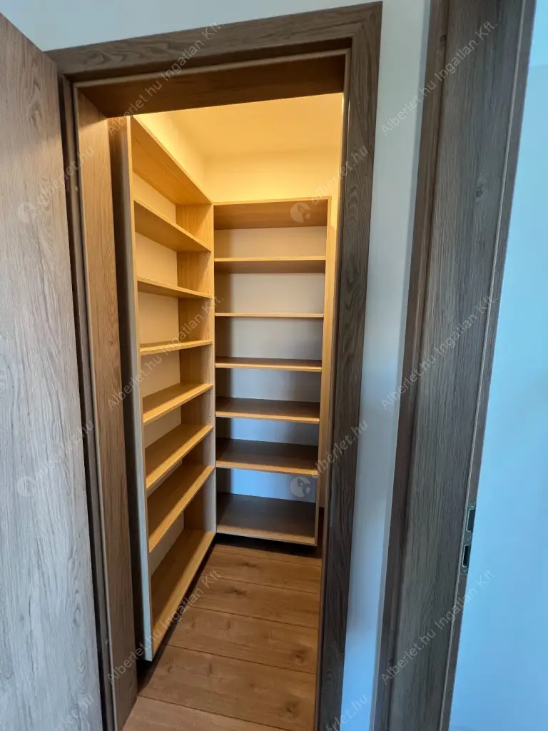 Kiadó albérlet 520000 Ft/hó áron: Budapest, XI. kerület  Rupphegyi út. Mérete: 68 nm, 3 szobás | Alberlet.hu - 6581356