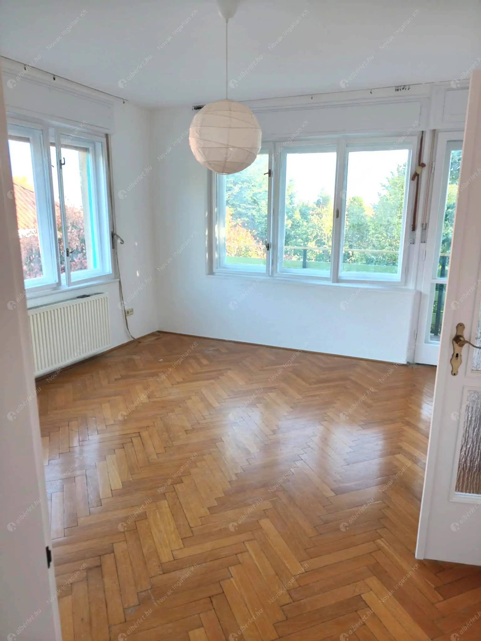 Kiadó albérlet 270000 Ft/hó áron: Budapest, XI. kerület  sasad köz . Mérete: 56 nm, 2 szobás | Alberlet.hu - 6572070