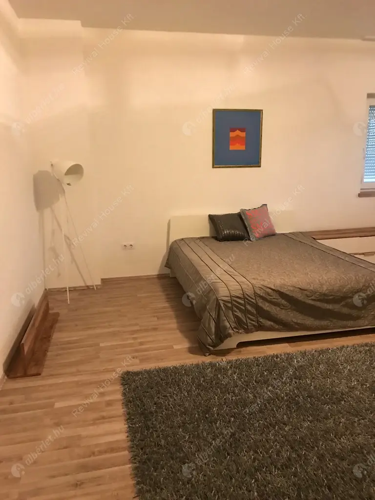 Kiadó albérlet 1000000 Ft/hó áron: Budapest, XI. kerület  Sasadi út. Mérete: 400 nm, 5 szobás | Alberlet.hu - 4717902