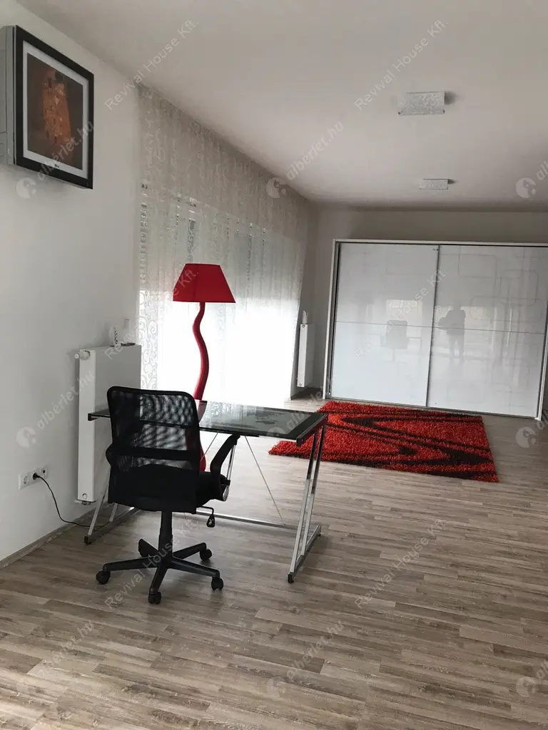 Kiadó albérlet 1000000 Ft/hó áron: Budapest, XI. kerület  Sasadi út. Mérete: 400 nm, 5 szobás | Alberlet.hu - 4717903