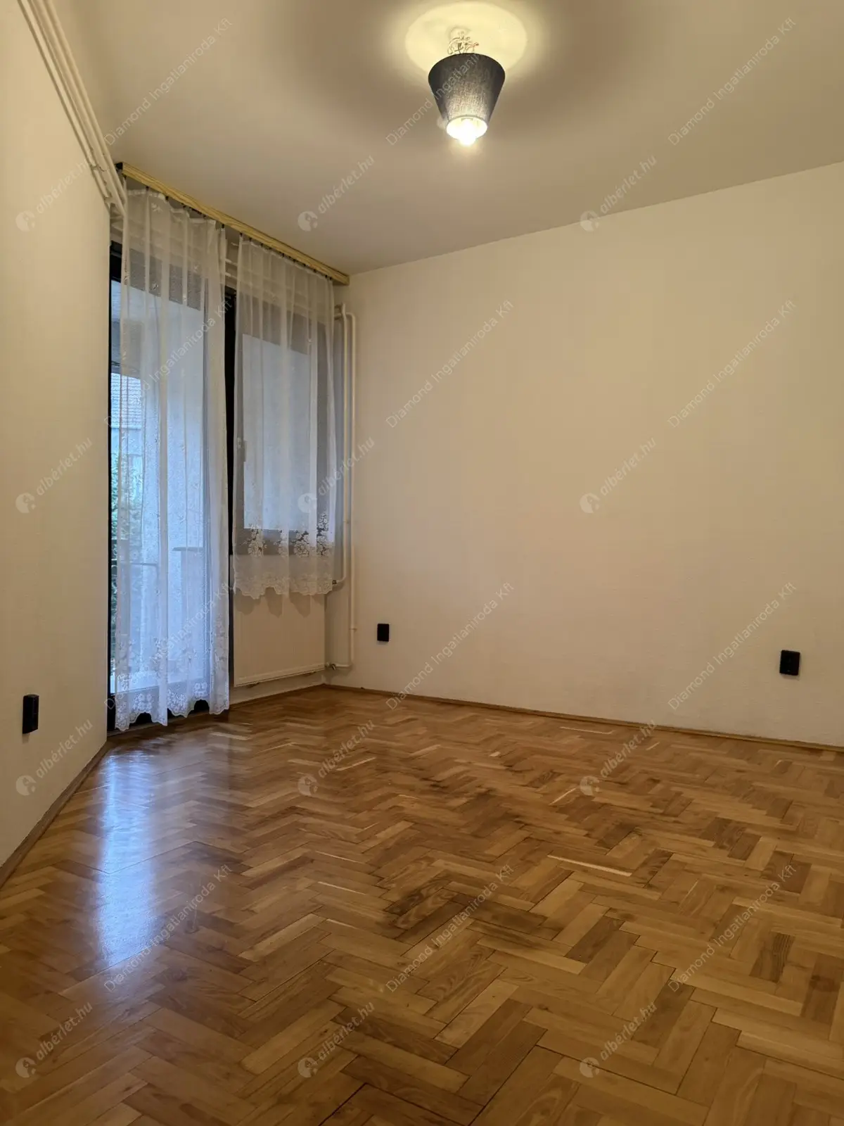 Kiadó albérlet 499000 Ft/hó áron: Budapest, XI. kerület  Solt utca. Mérete: 109 nm, 4 szobás | Alberlet.hu - 6633680