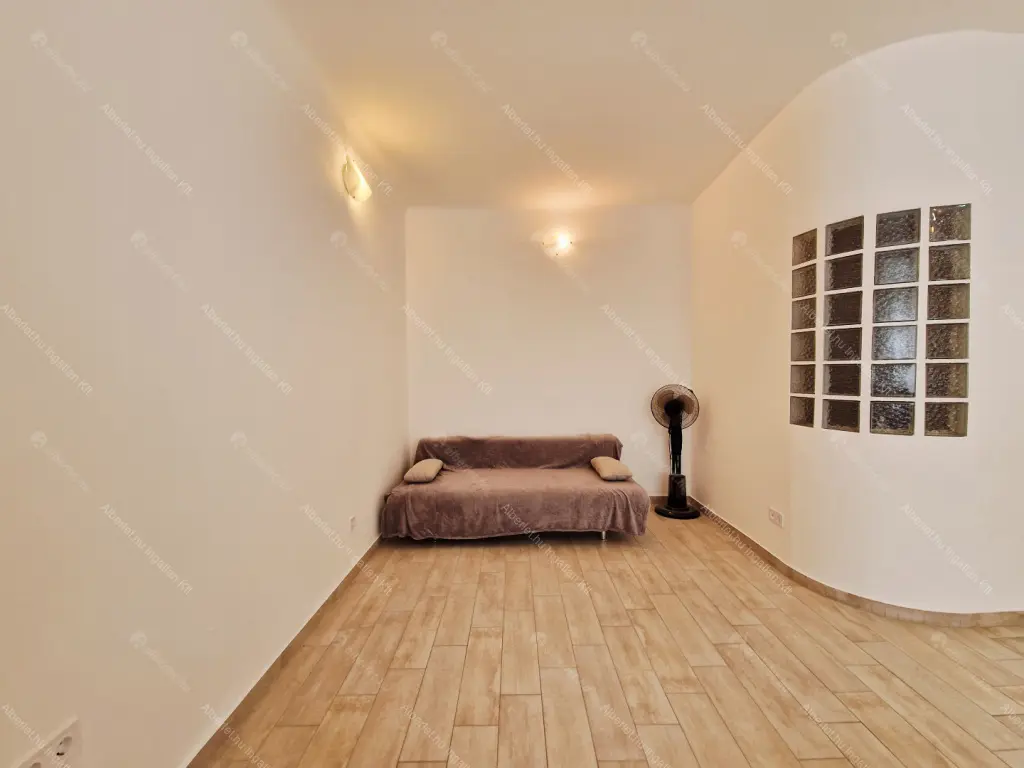 Kiadó albérlet 290000 Ft/hó áron: Budapest, XI. kerület  Somogyi út. Mérete: 45 nm, 1 szobás | Alberlet.hu - 6688850