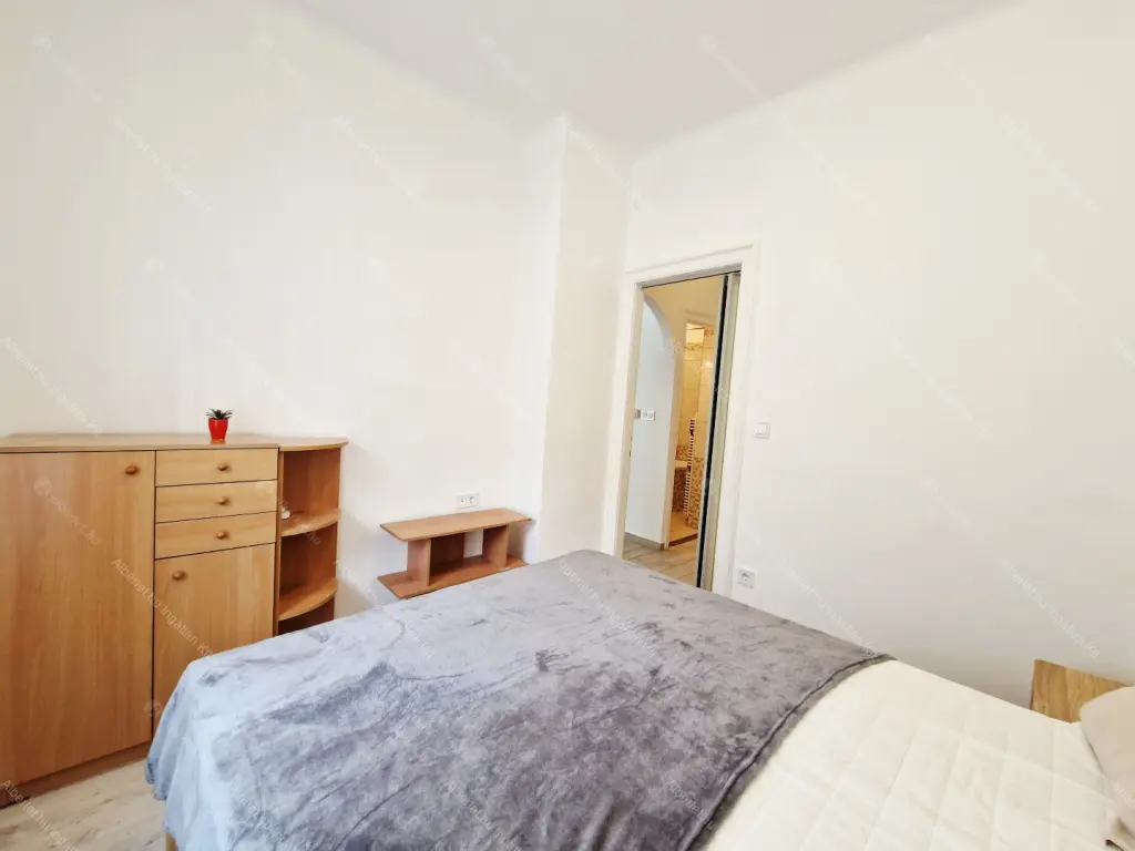 Kiadó albérlet 290000 Ft/hó áron: Budapest, XI. kerület  Somogyi út. Mérete: 45 nm, 1 szobás | Alberlet.hu - 6688864