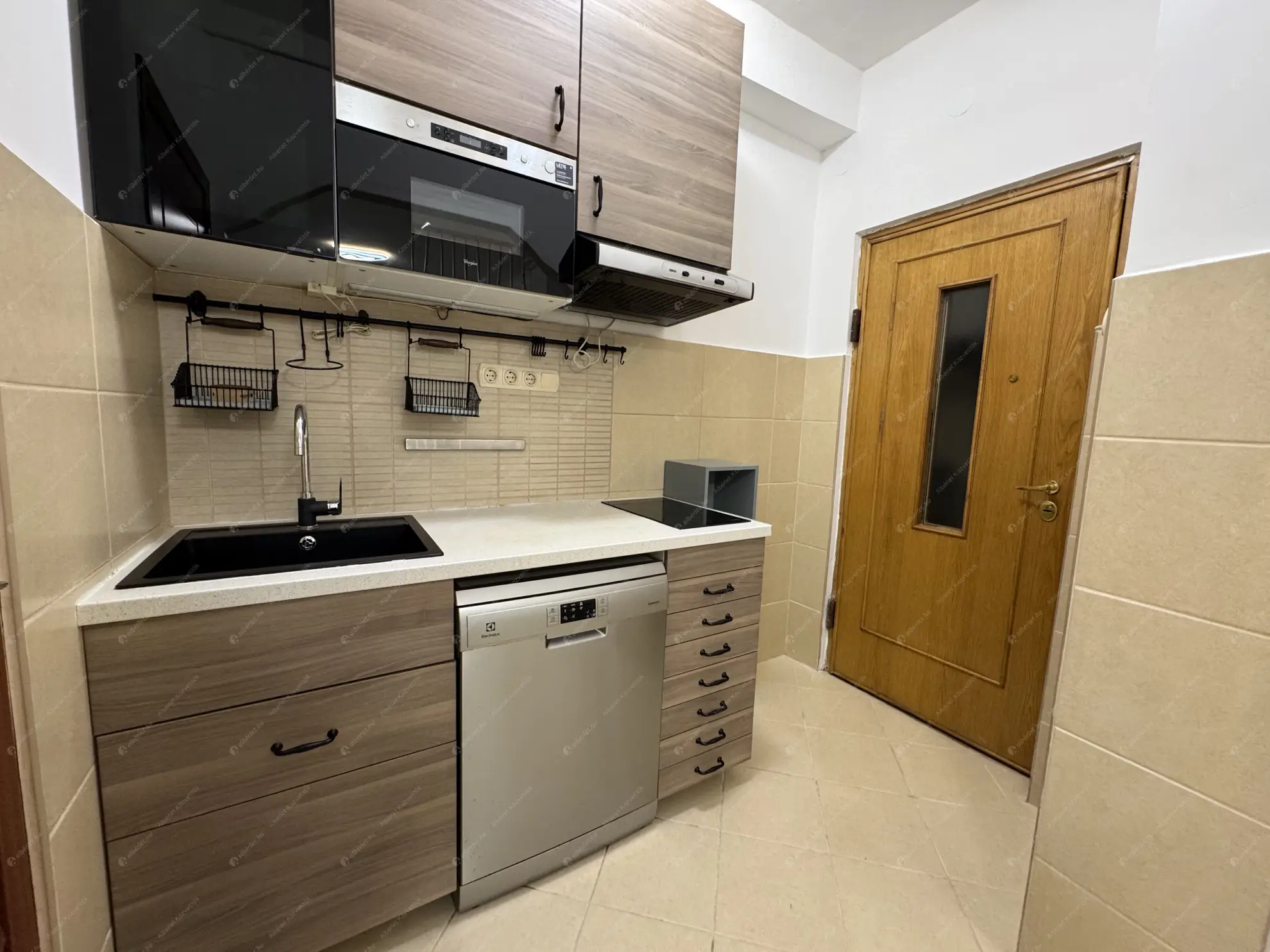 Kiadó albérlet 190000 Ft/hó áron: Budapest, XI. kerület  Szabolcska Mihály utca. Mérete: 30 nm, 1 szobás | Alberlet.hu - 6575064