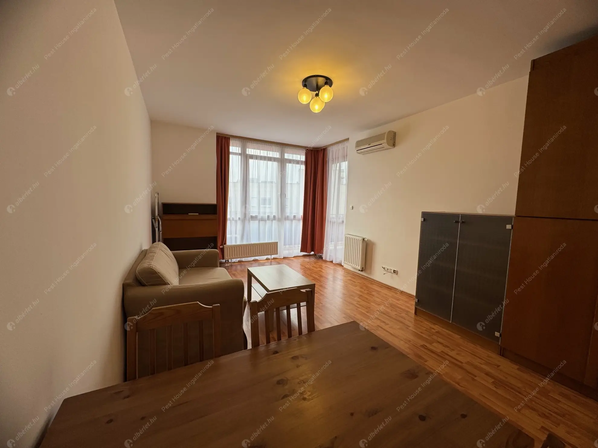 Kiadó albérlet 250000 Ft/hó áron: Budapest, XI. kerület  Szerémi út. Mérete: 55 nm, 2 szobás | Alberlet.hu - 6604151